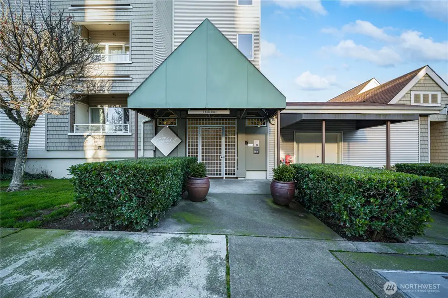 1 Broadway #211, Tacoma, WA 98402 - #2