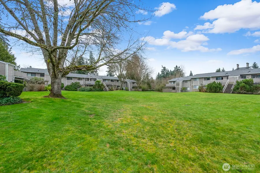 9930 NE 144th Lane #202, Kirkland, WA 98034 - #2