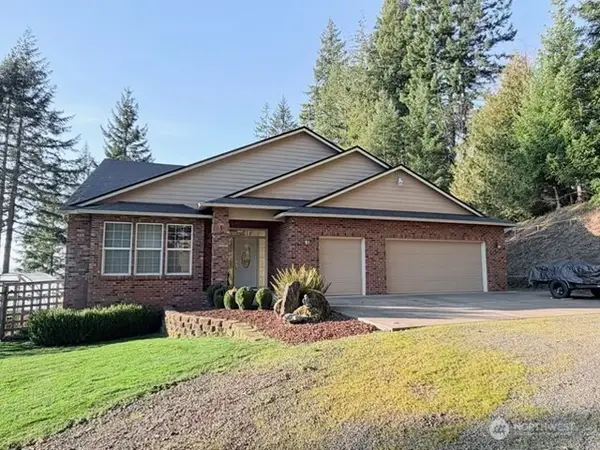 255 Astro Drive, Kelso, WA 98626