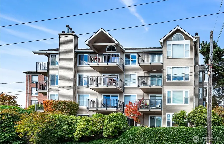 467 Newton Street #402, Seattle, WA 98109 - #3