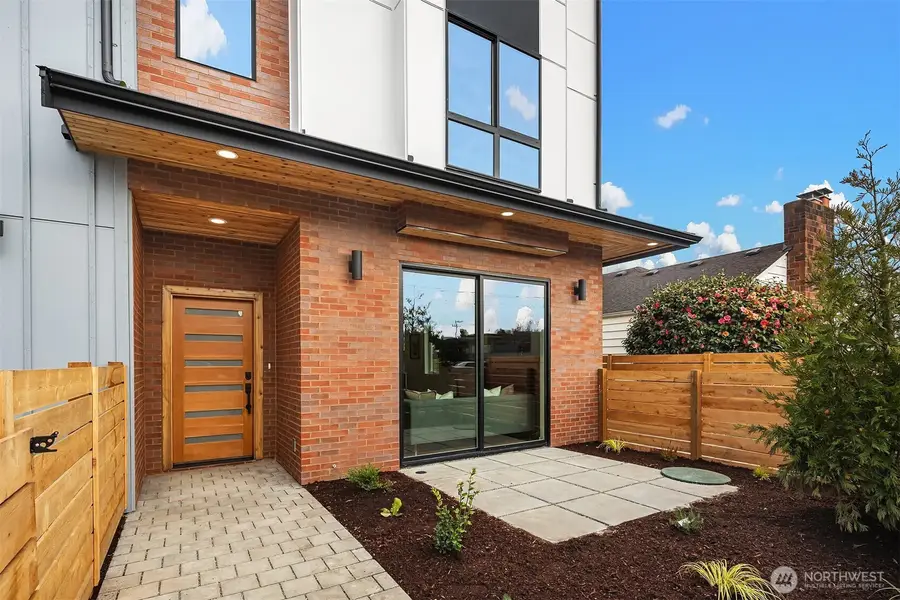 8018 24th Avenue Nw, Seattle, WA 98117 - #3