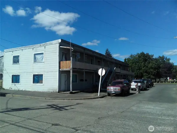 400 9th Street, Raymond, WA 98577