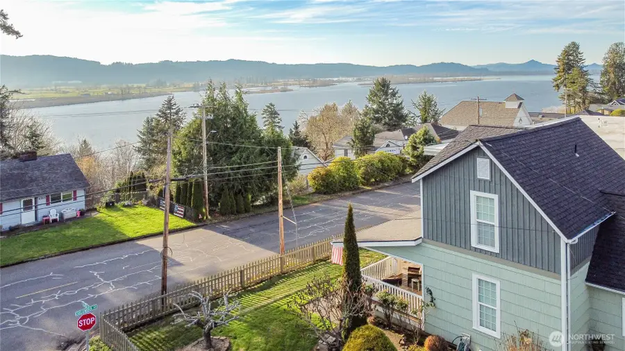 475 Columbia Street, Cathlamet, WA 98612 - #2