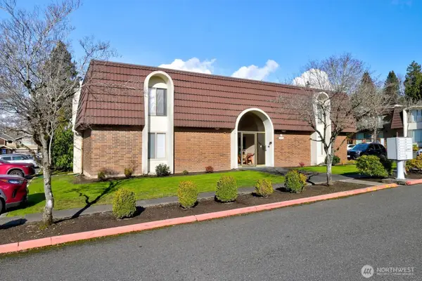 11112 NE 68th Street #314, Kirkland, WA 98033