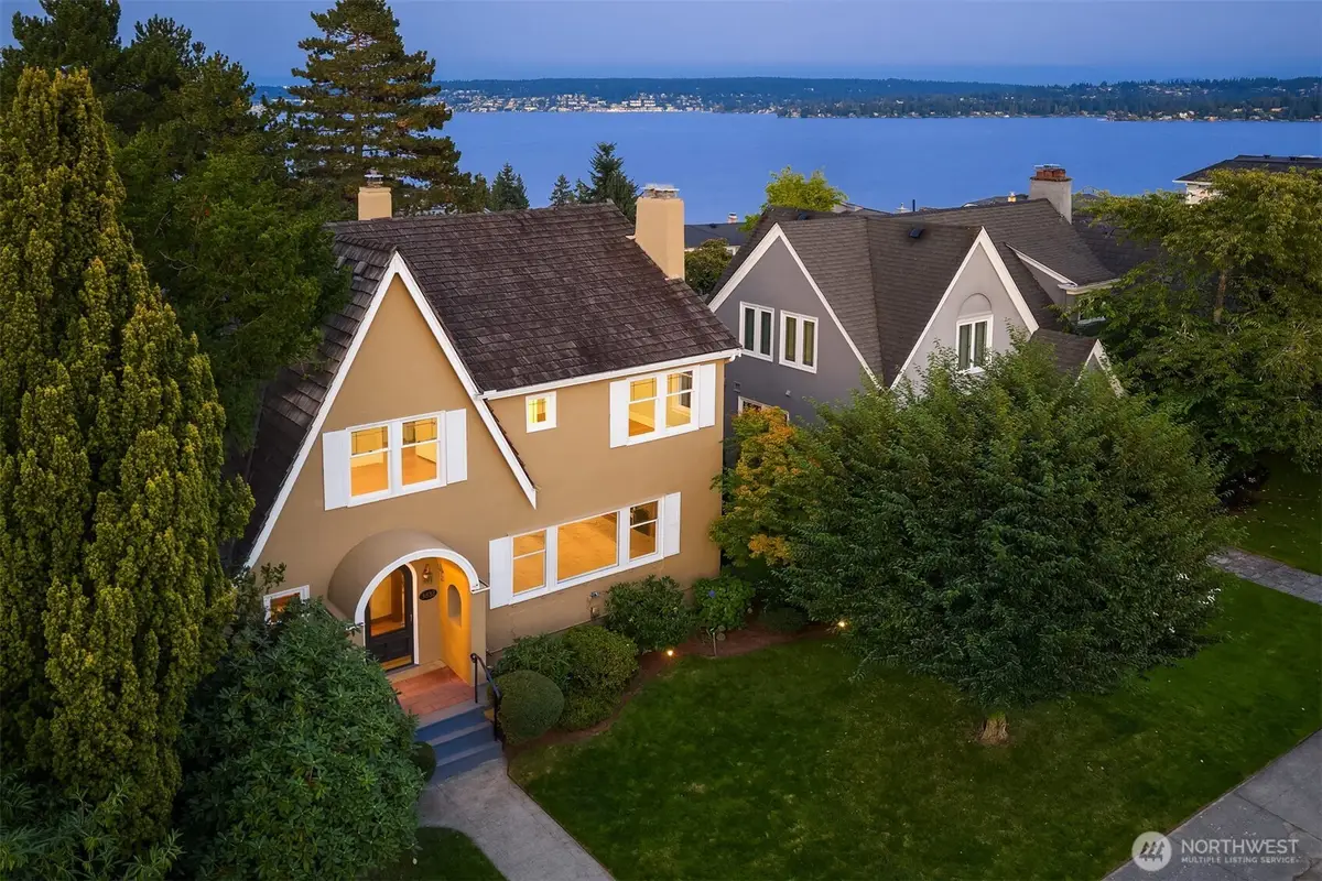 3832 48th Avenue Ne, Seattle, WA 98105 - #1