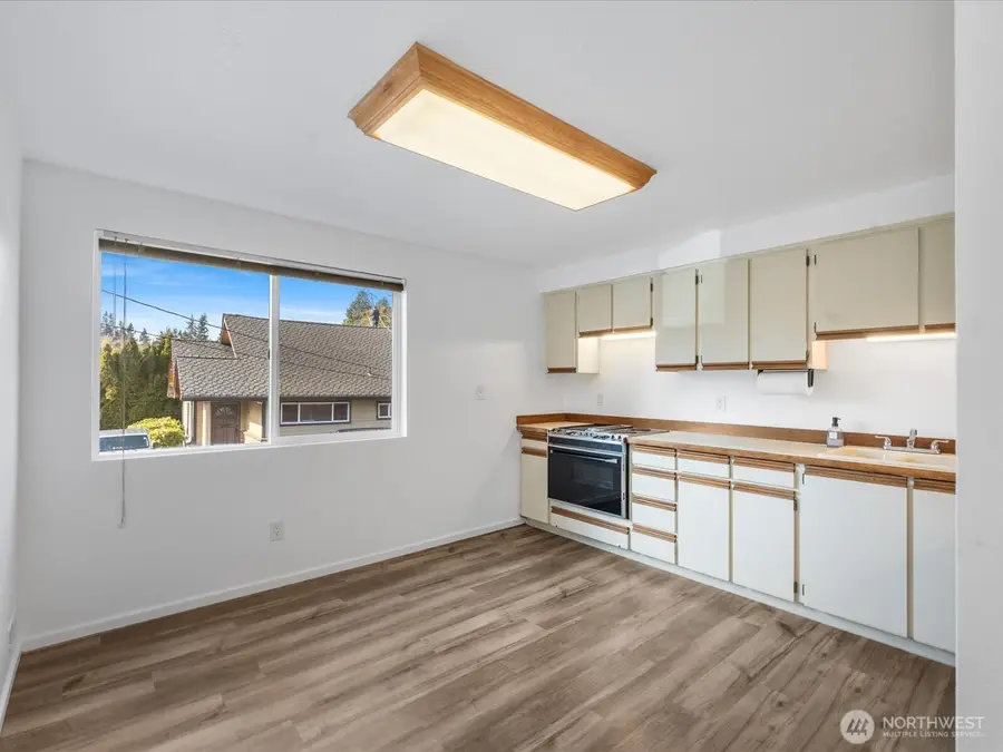 8225 212th Street Sw #302, Edmonds, WA 98026 - #3