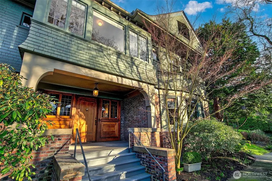 942 Harvard Avenue E, Seattle, WA 98102 - #2
