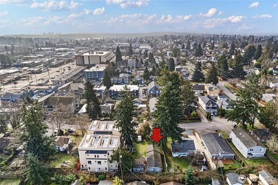 920 N 101st St, Seattle, WA 98133 - #3