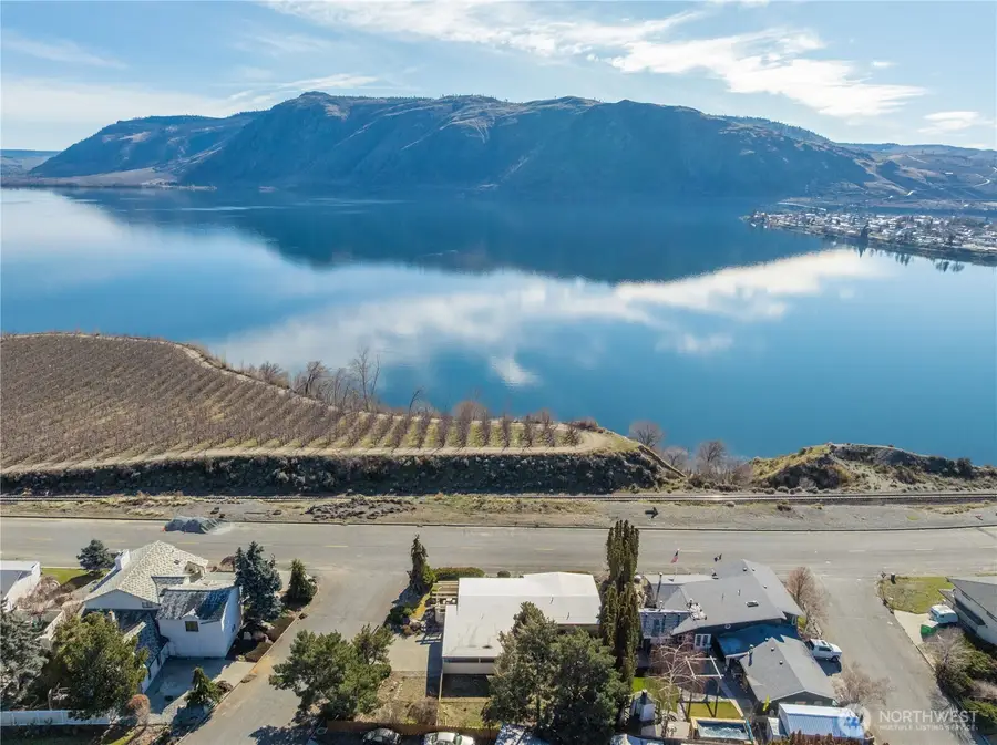 608 Plaza Way, Brewster, WA 98812 - #2