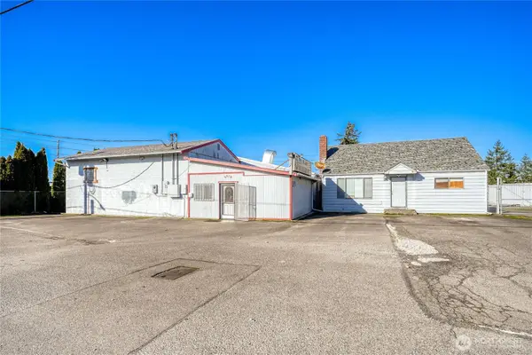 3819 94th Street Sw, Lakewood, WA 98499