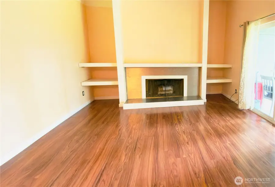 4717 W Lake Sammamish Pkwy Se #C305, Issaquah, WA 98027 - #2