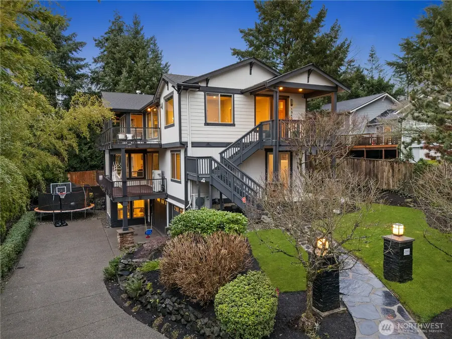 1540 Kirkland Avenue, Kirkland, WA 98033 - #2