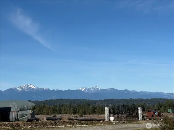 1 E Johnson Ridge Road, Belfair, WA 98528