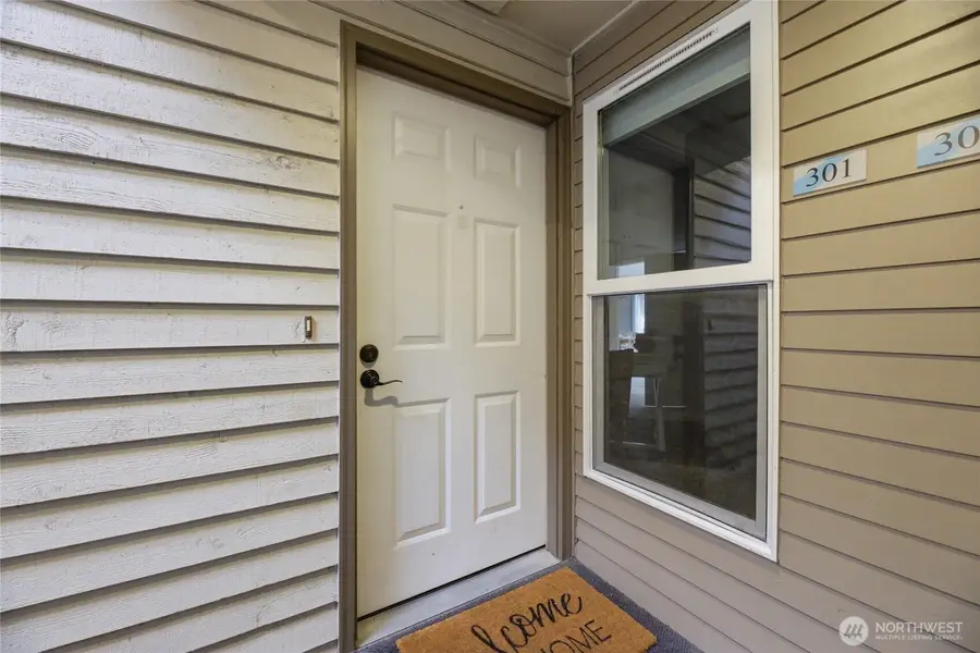 210 Mt Park Boulevard Sw #F301, Issaquah, WA 98027 - #2