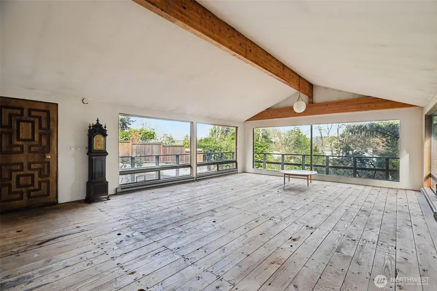 12069 Lakeside Place Ne, Seattle, WA 98125 - #3