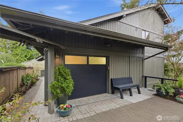 11508 Durland Avenue Ne, Seattle, WA 98125