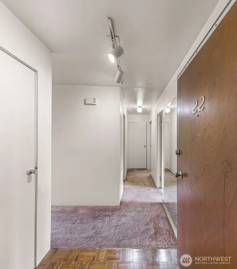 3814 11th Avenue W #22, Seattle, WA 98119 - #2