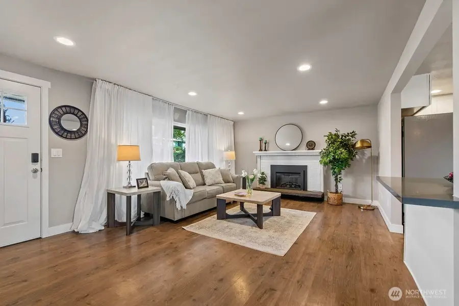 18331 38th Avenue S, Seatac, WA 98188 - #2