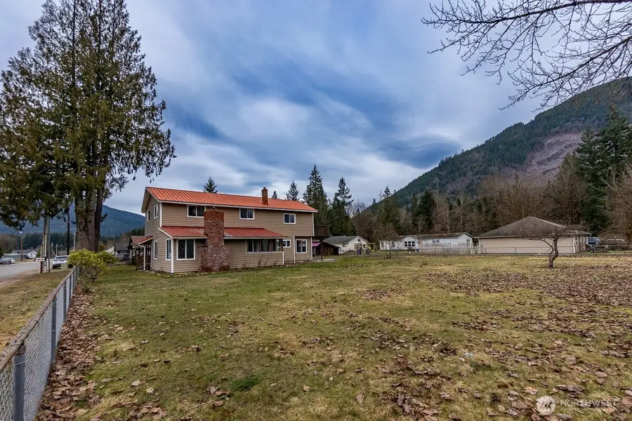 810 Montague Ave Avenue, Darrington, WA 98241 - #3