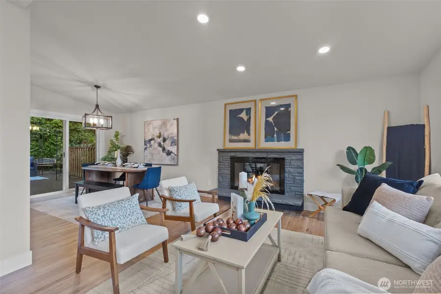 153 165th Avenue Ne, Bellevue, WA 98008 - #3