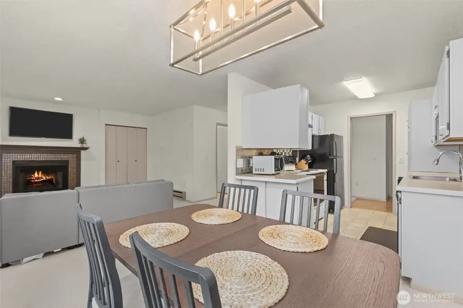 706 136th Place Ne #C2, Bellevue, WA 98005 - #2