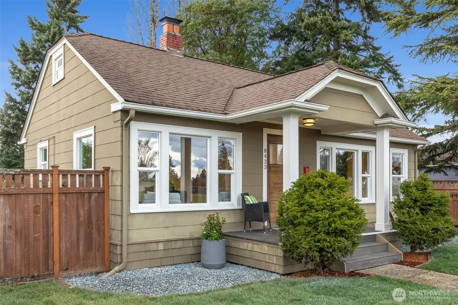 8433 30th Avenue Sw, Seattle, WA 98126 - #2