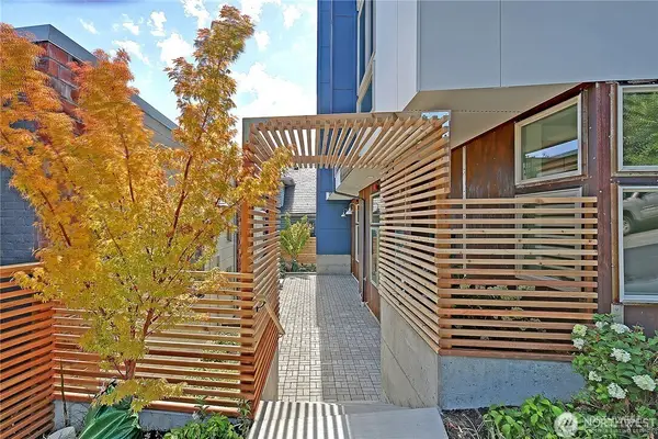 3527 S Oregon Street, Seattle, WA 98118