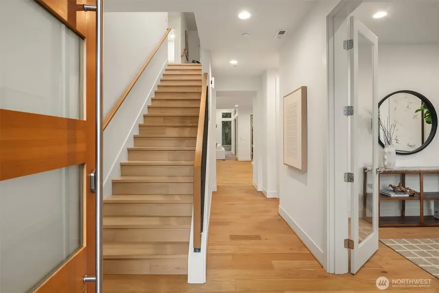 8206 128th Avenue Ne, Kirkland, WA 98033 - #2