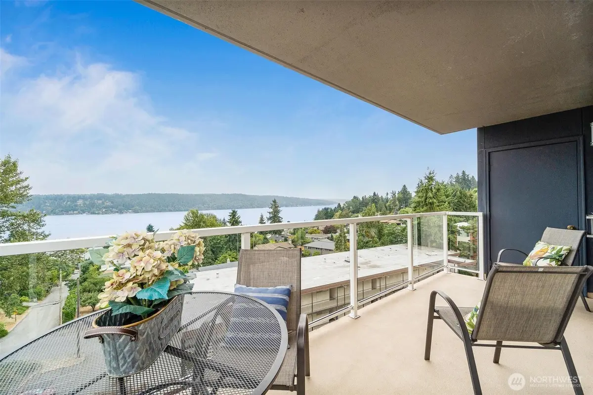 15020 Bothell Way Ne #502, Lake Forest Park, WA 98155 - #1