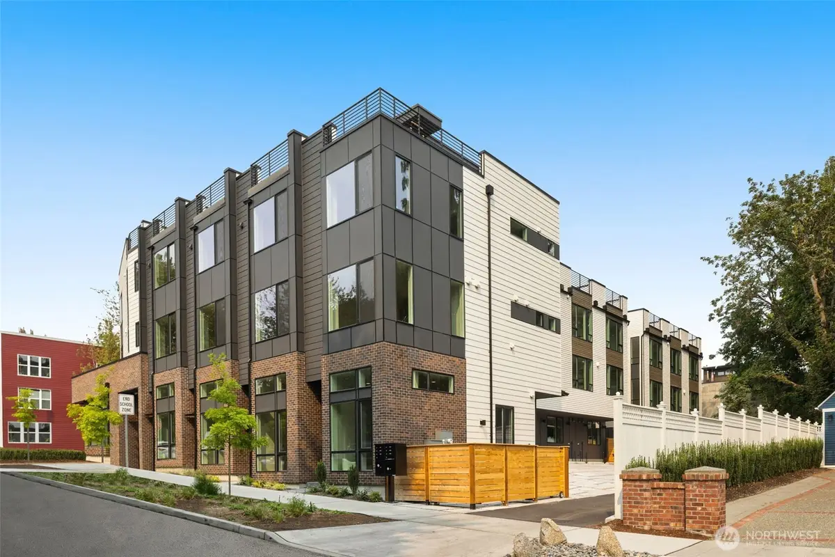 3402 E Spring Street, Seattle, WA 98122 - #1