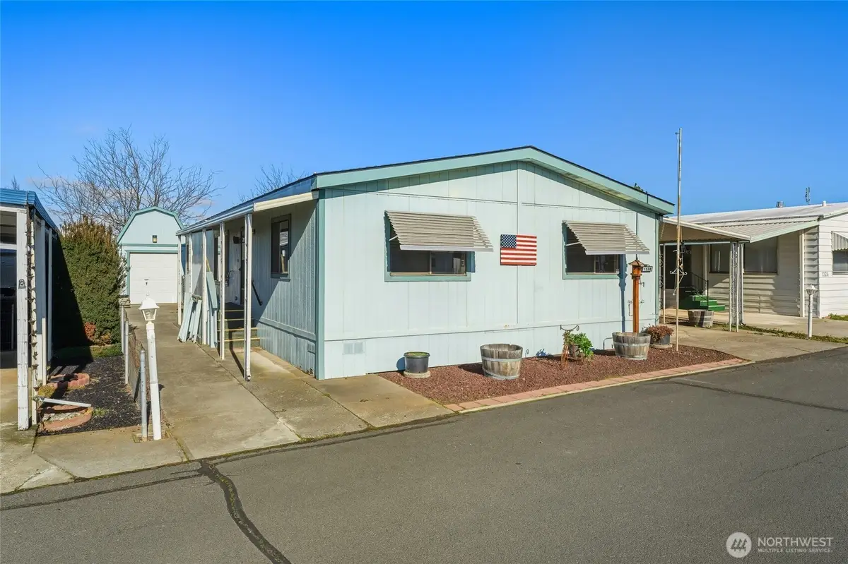 1328 Samuel, College Place, WA 99324 - #1