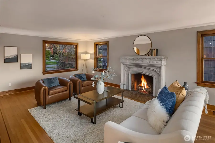 4117 43rd Avenue Ne, Seattle, WA 98105 - #3