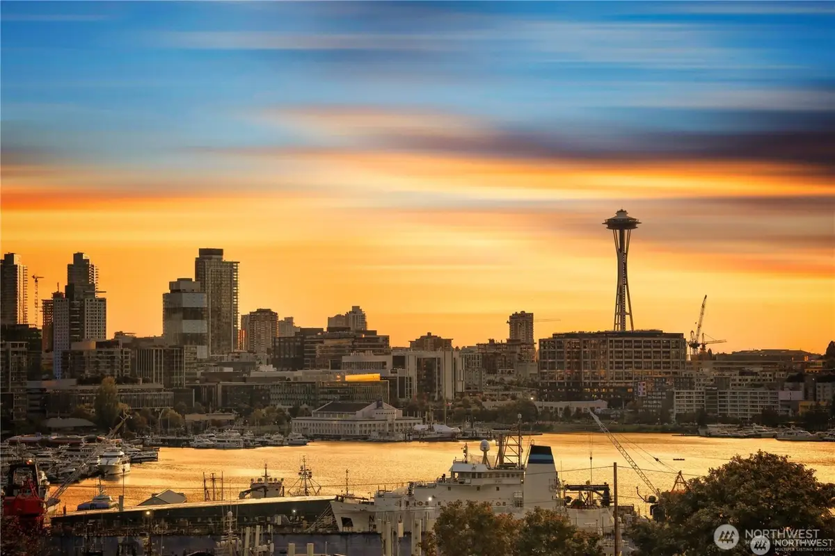 2020 Eastlake Avenue E, Seattle, WA 98102 - #1