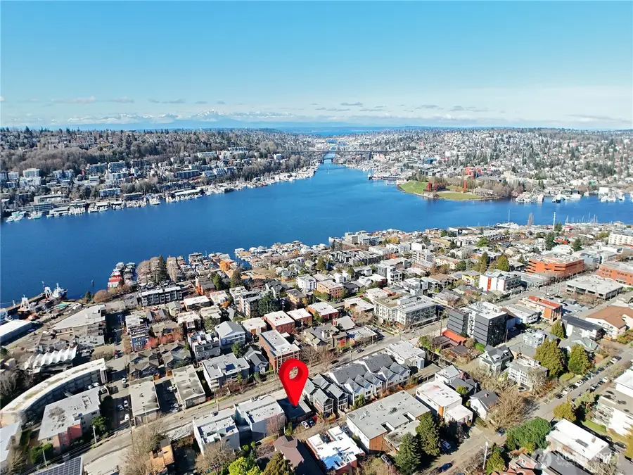 2020 Eastlake Avenue E, Seattle, WA 98102 - #3