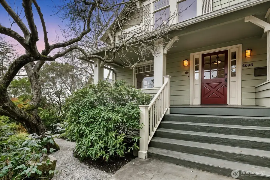 2636 Mayfair Ave N, Seattle, WA 98109 - #2
