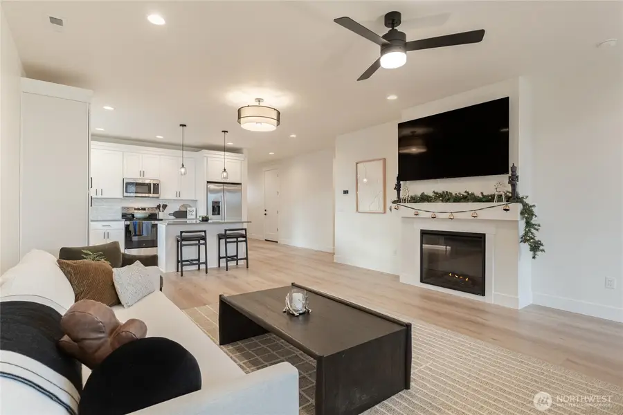 544 S Oasis Loop, East Wenatchee, WA 98802 - #3