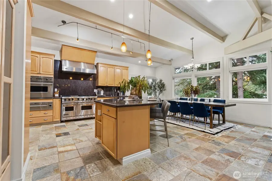 16605 SE 34th St, Bellevue, WA 98008 - #2