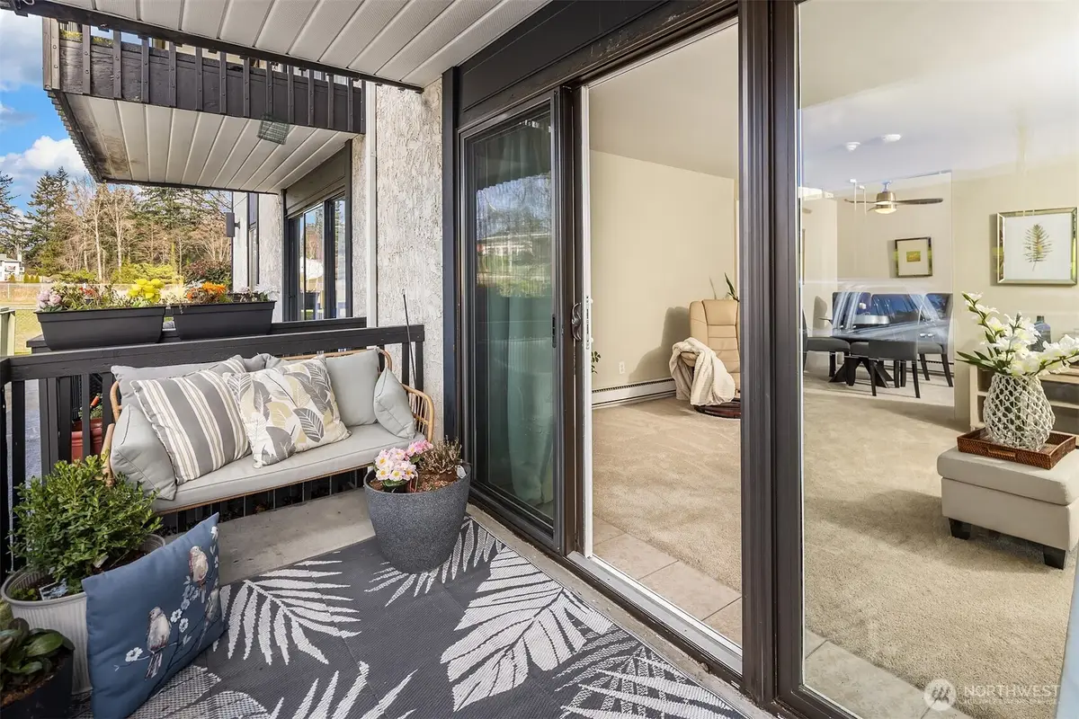 19411 56th Avenue W #218, Lynnwood, WA 98036 - #1