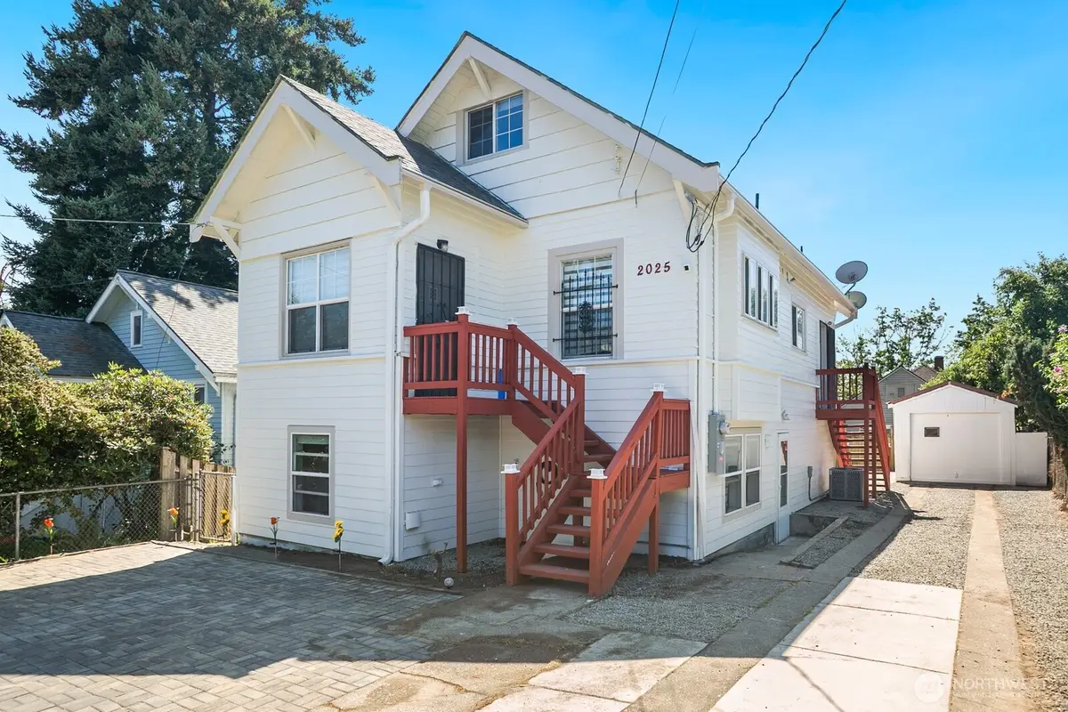 2025 S Ingersoll Pl, Seattle, WA 98144 - #1