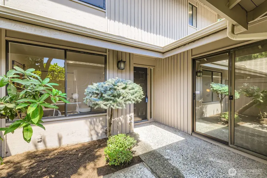 14208 NE 2nd Place, Bellevue, WA 98007 - #2