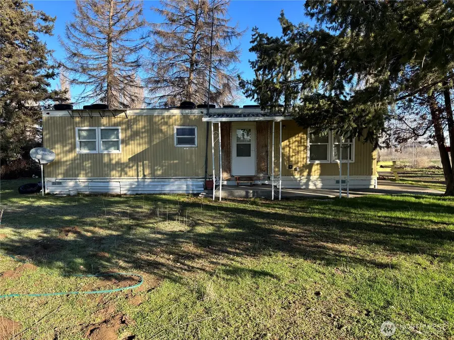 2284 Rainier Road, Othello, WA 99344 - #2