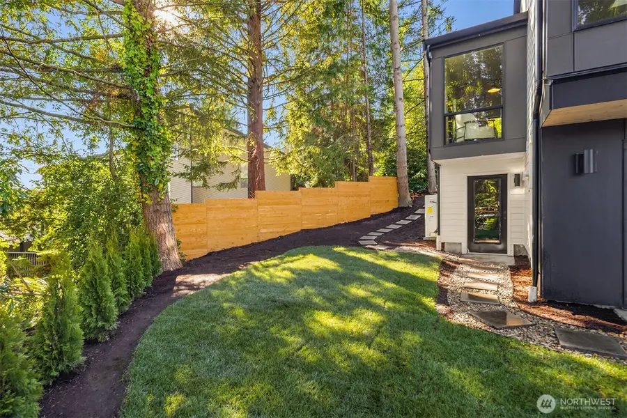 2109 129th Avenue Se, Bellevue, WA 98005 - #3