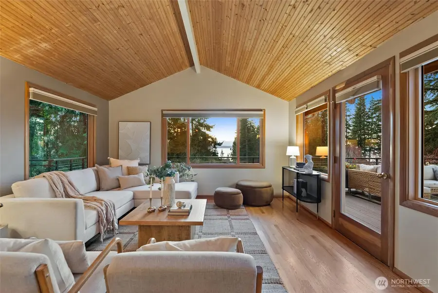 18431 High Street, Edmonds, WA 98020 - #2