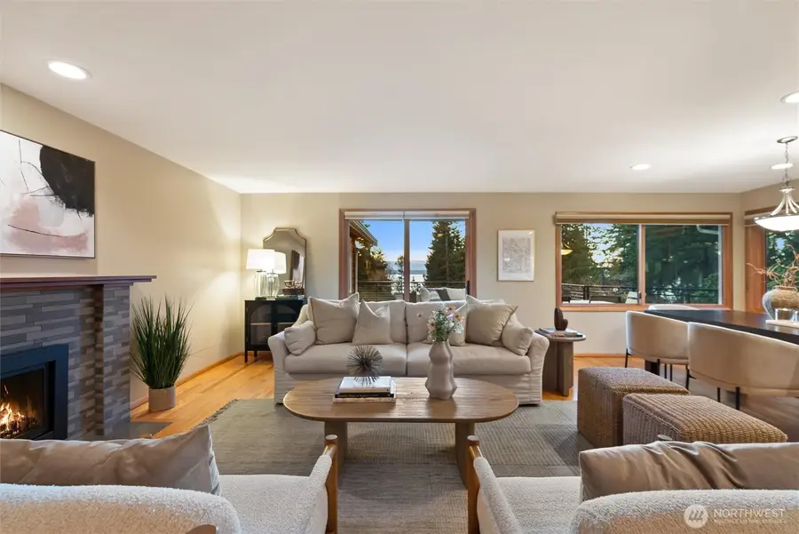 18431 High Street, Edmonds, WA 98020 - #3