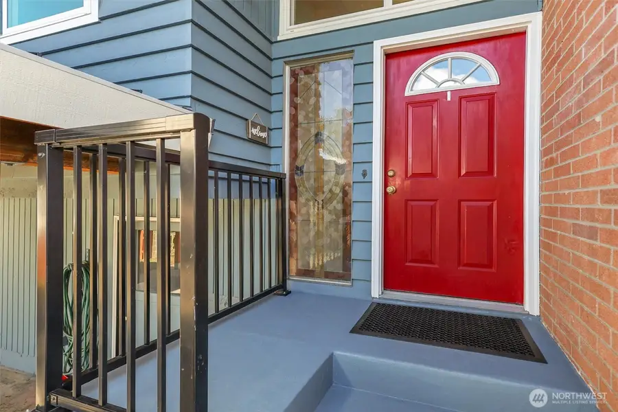 9220 10th Avenue Sw, Seattle, WA 98106 - #3