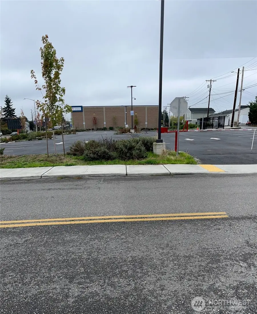 1216 N Broadway, Everett, WA 98201 - #3