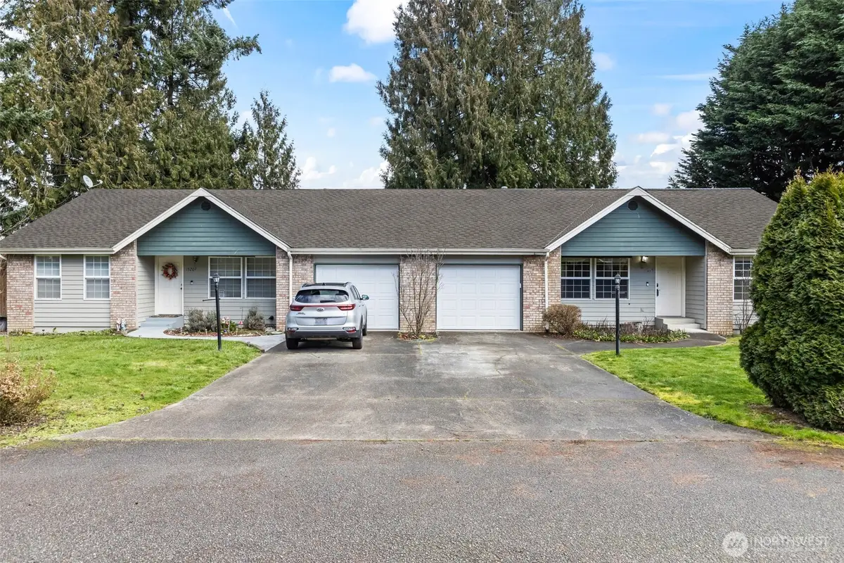 15207 95th Avenue Ct E, Puyallup, WA 98375 - #1