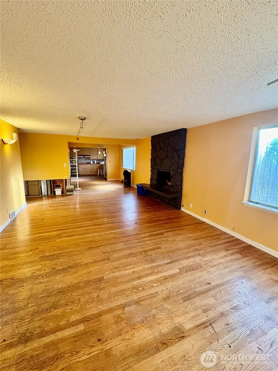 309 NW 48th Street, Seattle, WA 98107 - #3