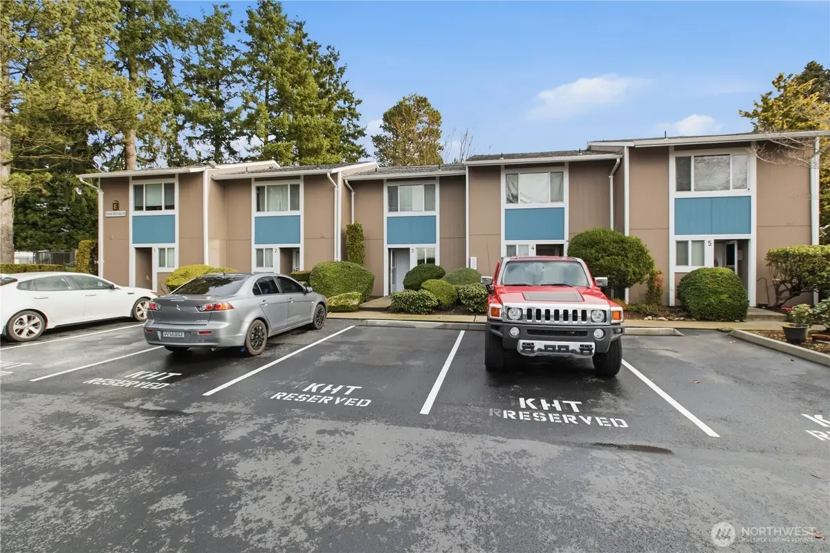 25406 106th Avenue Se, Kent, WA 98030 - #1