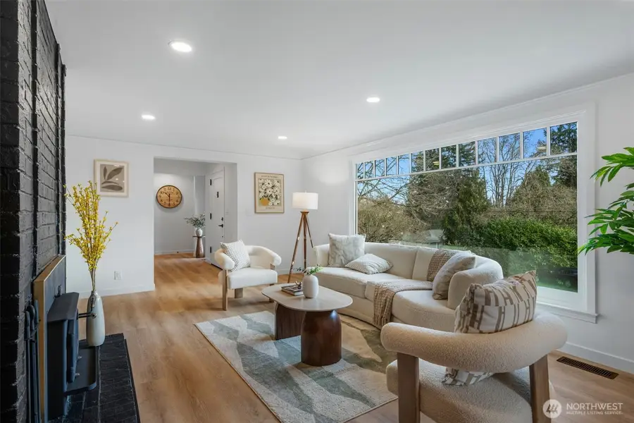 10723 Densmore Avenue N, Seattle, WA 98133 - #3